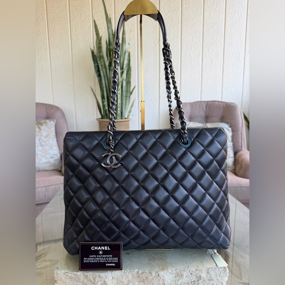 🔥🔥LIKE NEW Chanel Grand Shopper Tote Caviar Leather COA READY🔥🔥